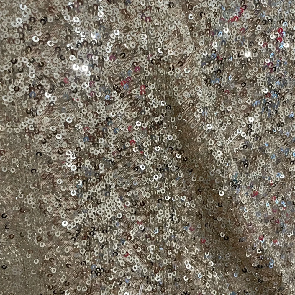 Love on a Hanger sequins camisole top - Picture 2 of 5